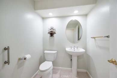 Welcome to this spacious 2,585 sq ft single-level home in the on BlackLake Resort Golf Course in California - for sale on GolfHomes.com, golf home, golf lot
