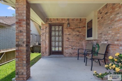 COTTONWOOD CREEK 3 BEDROOM!! 3 Bedroom homes are scarce in this on Cottonwood XXI Country Club in Texas - for sale on GolfHomes.com, golf home, golf lot