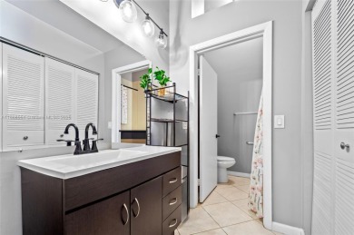 Wow! Beautiful  3-bedroom, 2.5-bathroom Townhouse Located In on Woodmont Country Club in Florida - for sale on GolfHomes.com, golf home, golf lot