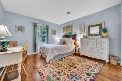 Hunting Hills Golf Course Location! Classic Colonial featuring on Hunting Hills Country Club in Virginia - for sale on GolfHomes.com, golf home, golf lot