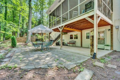 Hunting Hills Golf Course Location! Classic Colonial featuring on Hunting Hills Country Club in Virginia - for sale on GolfHomes.com, golf home, golf lot