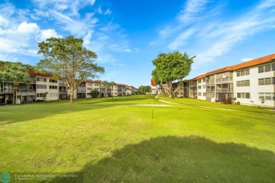 This elegant and tasteful unit features two bedrooms and two on Hollybrook Golf and Tennis Club  in Florida - for sale on GolfHomes.com, golf home, golf lot