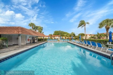 This elegant and tasteful unit features two bedrooms and two on Hollybrook Golf and Tennis Club  in Florida - for sale on GolfHomes.com, golf home, golf lot