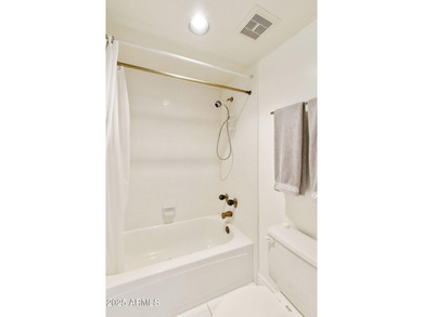 This beautiful Cimarron model with LAKE VIEW is located in the on Sun Lakes Country Club in Arizona - for sale on GolfHomes.com, golf home, golf lot