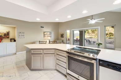 This beautiful Cimarron model with LAKE VIEW is located in the on Sun Lakes Country Club in Arizona - for sale on GolfHomes.com, golf home, golf lot