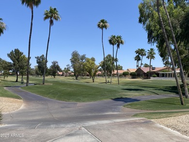 This beautiful Cimarron model with LAKE VIEW is located in the on Sun Lakes Country Club in Arizona - for sale on GolfHomes.com, golf home, golf lot