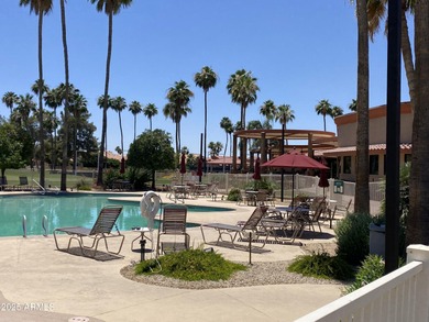 This beautiful Cimarron model with LAKE VIEW is located in the on Sun Lakes Country Club in Arizona - for sale on GolfHomes.com, golf home, golf lot