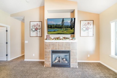 Welcome to cul-de-sac charm and comfort in this beautifully on The Fairways at West Terrace in Washington - for sale on GolfHomes.com, golf home, golf lot