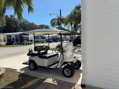 Open floor plan, high ceilings, a true 2Br/2Ba, and new roof in on The Rookery At Marco in Florida - for sale on GolfHomes.com, golf home, golf lot