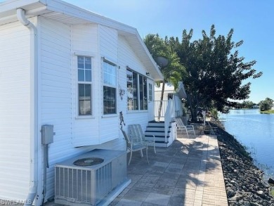 Open floor plan, high ceilings, a true 2Br/2Ba, and new roof in on The Rookery At Marco in Florida - for sale on GolfHomes.com, golf home, golf lot