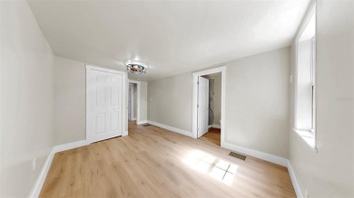 One or more photo(s) has been virtually staged. Fore!!! Welcome on Bradenton Country Club in Florida - for sale on GolfHomes.com, golf home, golf lot