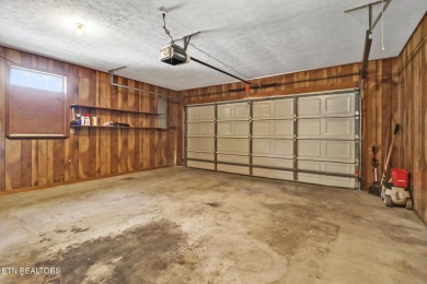 This charming 3 bedroom, 3 bath home offers an ideal blend of on Druid Hills Golf Club in Tennessee - for sale on GolfHomes.com, golf home, golf lot