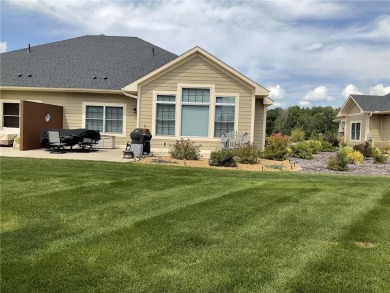 Discover the perfect blend of comfort and convenience in this on Breezy Point Golf Course Resort in Minnesota - for sale on GolfHomes.com, golf home, golf lot