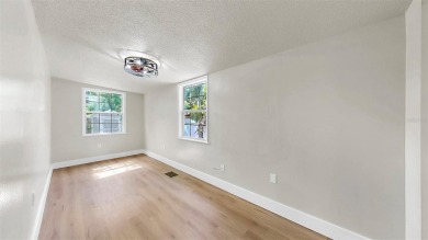 One or more photo(s) has been virtually staged. Fore!!! Welcome on Bradenton Country Club in Florida - for sale on GolfHomes.com, golf home, golf lot