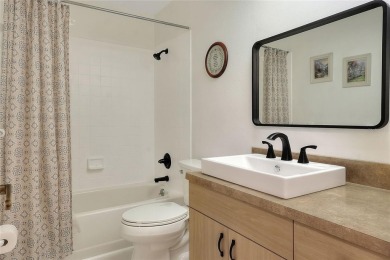 Welcome to this beautifully maintained 2-bedroom, 2-bathroom on Sandpiper Golf Club in Florida - for sale on GolfHomes.com, golf home, golf lot