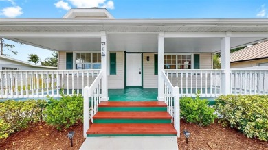 One or more photo(s) has been virtually staged. Fore!!! Welcome on Bradenton Country Club in Florida - for sale on GolfHomes.com, golf home, golf lot