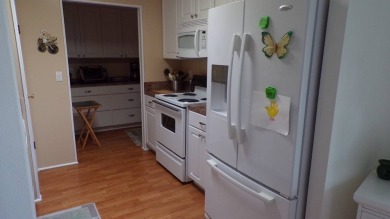 Welcome to this nice and quaint 2-bedroom home, complete with a on Schalamar Creek Golf and Country Club in Florida - for sale on GolfHomes.com, golf home, golf lot