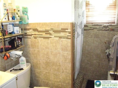 COMFORTABLE SHEPHERD HILLS TOWNHOME. There are 3 bedrooms and 1 on Shepherd Hills Golf Club in Pennsylvania - for sale on GolfHomes.com, golf home, golf lot