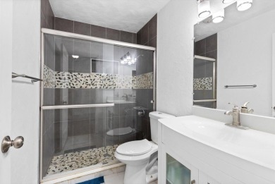 TRANQUIL RETREAT IN CRANE CREEK COUNTRY CLUB!!! Experience the on Martin Downs Country Club in Florida - for sale on GolfHomes.com, golf home, golf lot