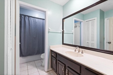 TRANQUIL RETREAT IN CRANE CREEK COUNTRY CLUB!!! Experience the on Martin Downs Country Club in Florida - for sale on GolfHomes.com, golf home, golf lot