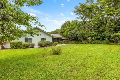 TRANQUIL RETREAT IN CRANE CREEK COUNTRY CLUB!!! Experience the on Martin Downs Country Club in Florida - for sale on GolfHomes.com, golf home, golf lot