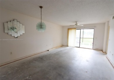 The Best in Sunrise Lakes, Phase IV. Needs a little TLC. 2/2 on Sunrise Lakes Phase IV Golf Course in Florida - for sale on GolfHomes.com, golf home, golf lot