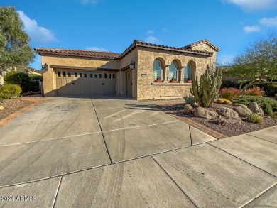 Discover the beauty of this stunning 2-bedroom, 3-bath home in on Trilogy Golf Club At Vistancia in Arizona - for sale on GolfHomes.com, golf home, golf lot