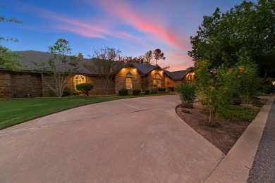 ENTERTAINER'S DELIGHT - Discover this fabulously secluded one of on Green Tree Country Club in Texas - for sale on GolfHomes.com, golf home, golf lot