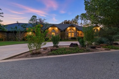ENTERTAINER'S DELIGHT - Discover this fabulously secluded one of on Green Tree Country Club in Texas - for sale on GolfHomes.com, golf home, golf lot