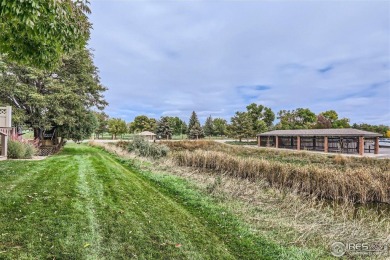 Beautiful patio home overlooking Cattail Creek Golf Course! HOA on Cattail Creek Golf Course in Colorado - for sale on GolfHomes.com, golf home, golf lot