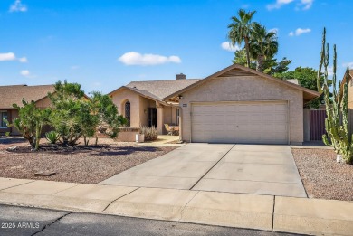 Check out this charming 2-bedroom, 2-bath split floorplan home on Westbrook Village Golf Club in Arizona - for sale on GolfHomes.com, golf home, golf lot