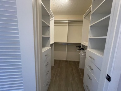 Stylish 2br, 2bth corner condo in Hunters Run Country Club on Hunters Run Golf and Country Club in Florida - for sale on GolfHomes.com, golf home, golf lot