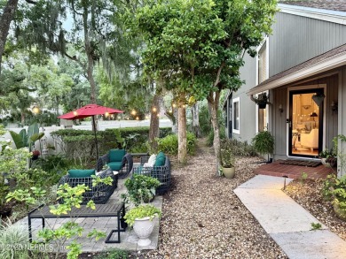 Bird lovers paradise with the pavered outdoor patio space right on The Yard in Florida - for sale on GolfHomes.com, golf home, golf lot