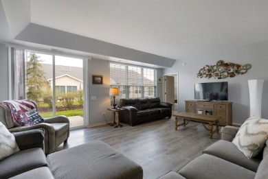 LOVELY JAMES MODEL * 2 BEDROOMS * 2 BATHROOMS * 1,389 SQ FT OF on Whisper Creek Golf Club in Illinois - for sale on GolfHomes.com, golf home, golf lot