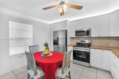 Welcome to this charming 2 bedroom, 2 bathroom ground-floor on Hollybrook Golf and Tennis Club  in Florida - for sale on GolfHomes.com, golf home, golf lot