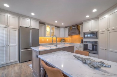 Step inside this beautiful, comprehensively renovated on Lakewood Oaks Golf Club, Ltd. in Missouri - for sale on GolfHomes.com, golf home, golf lot