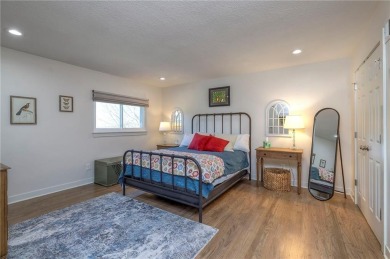 Step inside this beautiful, comprehensively renovated on Lakewood Oaks Golf Club, Ltd. in Missouri - for sale on GolfHomes.com, golf home, golf lot
