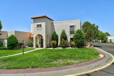 Beautifully updated corner-unit townhome in Villa Serena, within on The Canyon Club in New Mexico - for sale on GolfHomes.com, golf home, golf lot