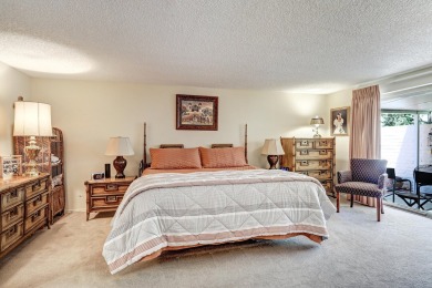 Beautifully updated corner-unit townhome in Villa Serena, within on The Canyon Club in New Mexico - for sale on GolfHomes.com, golf home, golf lot