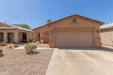 Welcome to this charming single-level home located in the highly on The Golf Club At Johnson Ranch in Arizona - for sale on GolfHomes.com, golf home, golf lot