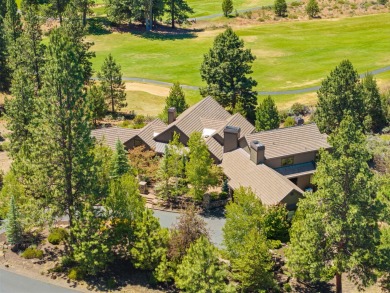 Luxurious home in the gated neighborhood of Sunset View Estates on Lost Tracks Golf Club in Oregon - for sale on GolfHomes.com, golf home, golf lot