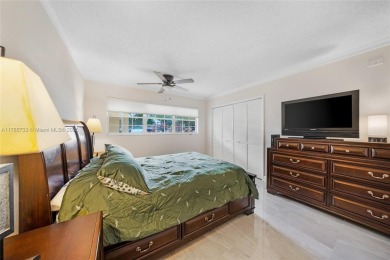 Beautiful condo in the exclusive Palm Aire Country Club. This on Palm-Aire Country Club and Resort - Palms in Florida - for sale on GolfHomes.com, golf home, golf lot
