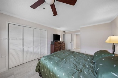 Beautiful condo in the exclusive Palm Aire Country Club. This on Palm-Aire Country Club and Resort - Palms in Florida - for sale on GolfHomes.com, golf home, golf lot