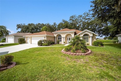 LARGE 2,246 Heated Sq Ft, 3 Bedroom 2 bath home with 2 car on Ocala Palms Golf and Country Club in Florida - for sale on GolfHomes.com, golf home, golf lot