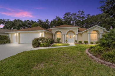 LARGE 2,246 Heated Sq Ft, 3 Bedroom 2 bath home with 2 car on Ocala Palms Golf and Country Club in Florida - for sale on GolfHomes.com, golf home, golf lot