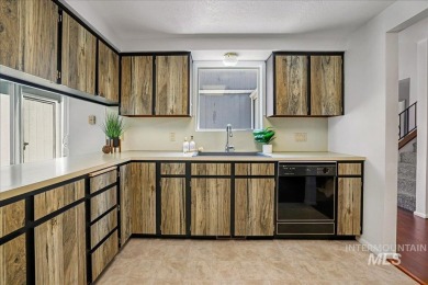 Don't miss your opportunity to own a stunning condo in a serene on Twin Falls Municipal Golf Course in Idaho - for sale on GolfHomes.com, golf home, golf lot