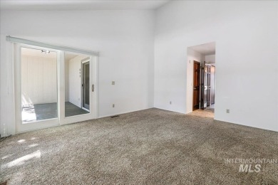 Don't miss your opportunity to own a stunning condo in a serene on Twin Falls Municipal Golf Course in Idaho - for sale on GolfHomes.com, golf home, golf lot