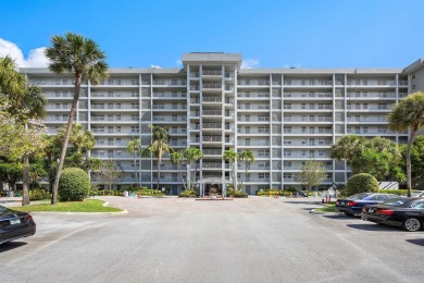 Spacious 3-Bedroom Condo with Stunning Lake, Garden, and Golf on Palm-Aire Country Club and Resort - The Oaks in Florida - for sale on GolfHomes.com, golf home, golf lot
