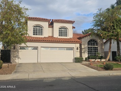 Beautiful Golf Course Living in the Heart of Arrowhead Ranch on Arrowhead Country Club in Arizona - for sale on GolfHomes.com, golf home, golf lot