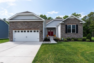 A beautiful 3 Bed/2.5 Bath luxury home settled between the on Harbor Pines Golf Club in New Jersey - for sale on GolfHomes.com, golf home, golf lot